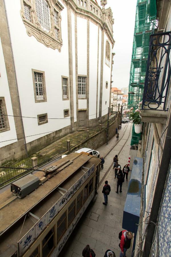 Porto And Clerigos Views By Porto City Hosts Luaran gambar